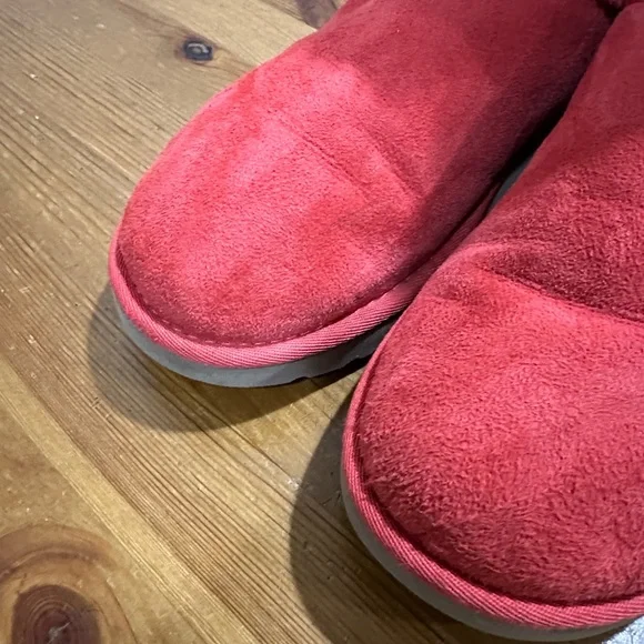 UGG Suede Mini Bailey Bow II Boots in Red - Picture 14 of 15